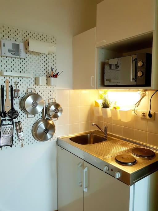 Gemuetliches 1-zi Studio, Balkon, U-bahn Naehe * Nürnberg